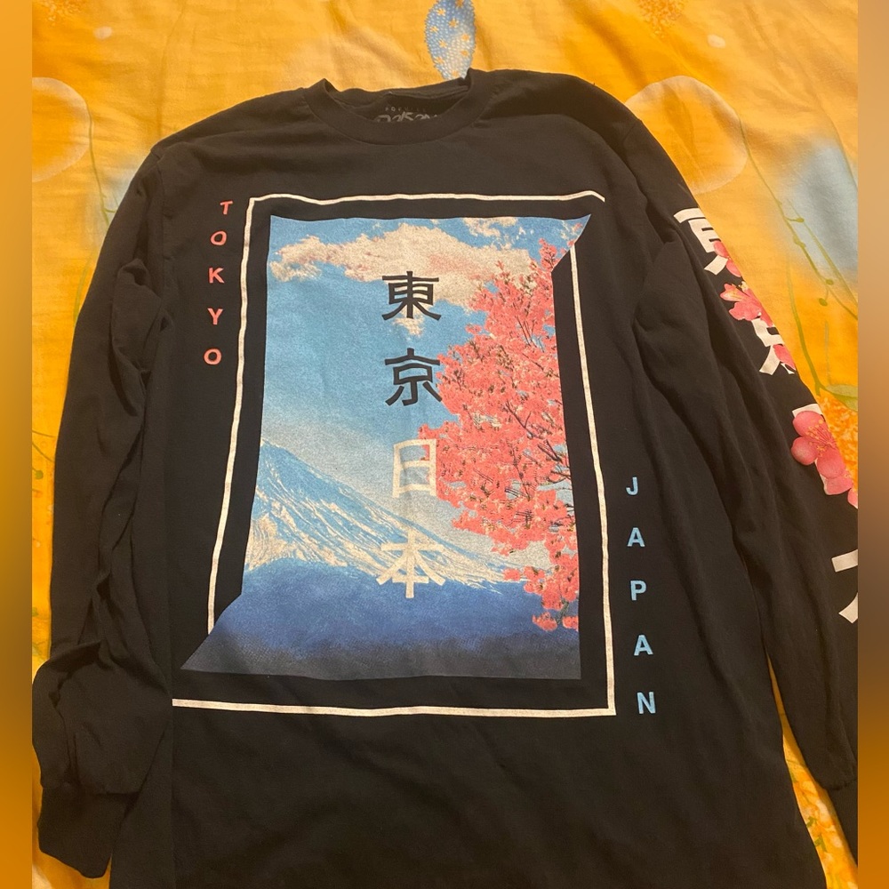 Medium, Black Long sleeve with Japanese writing and cherry blossoms